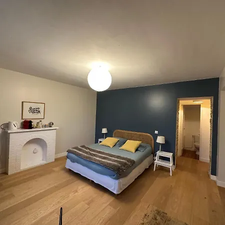 La Pierre Percee - Acces Digicode Bed & Breakfast *