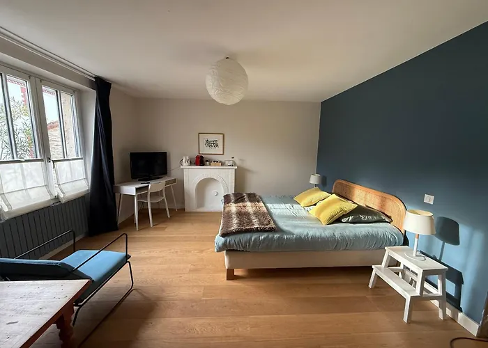 Bed & Breakfast La Pierre Percee - Acces Digicode 3*